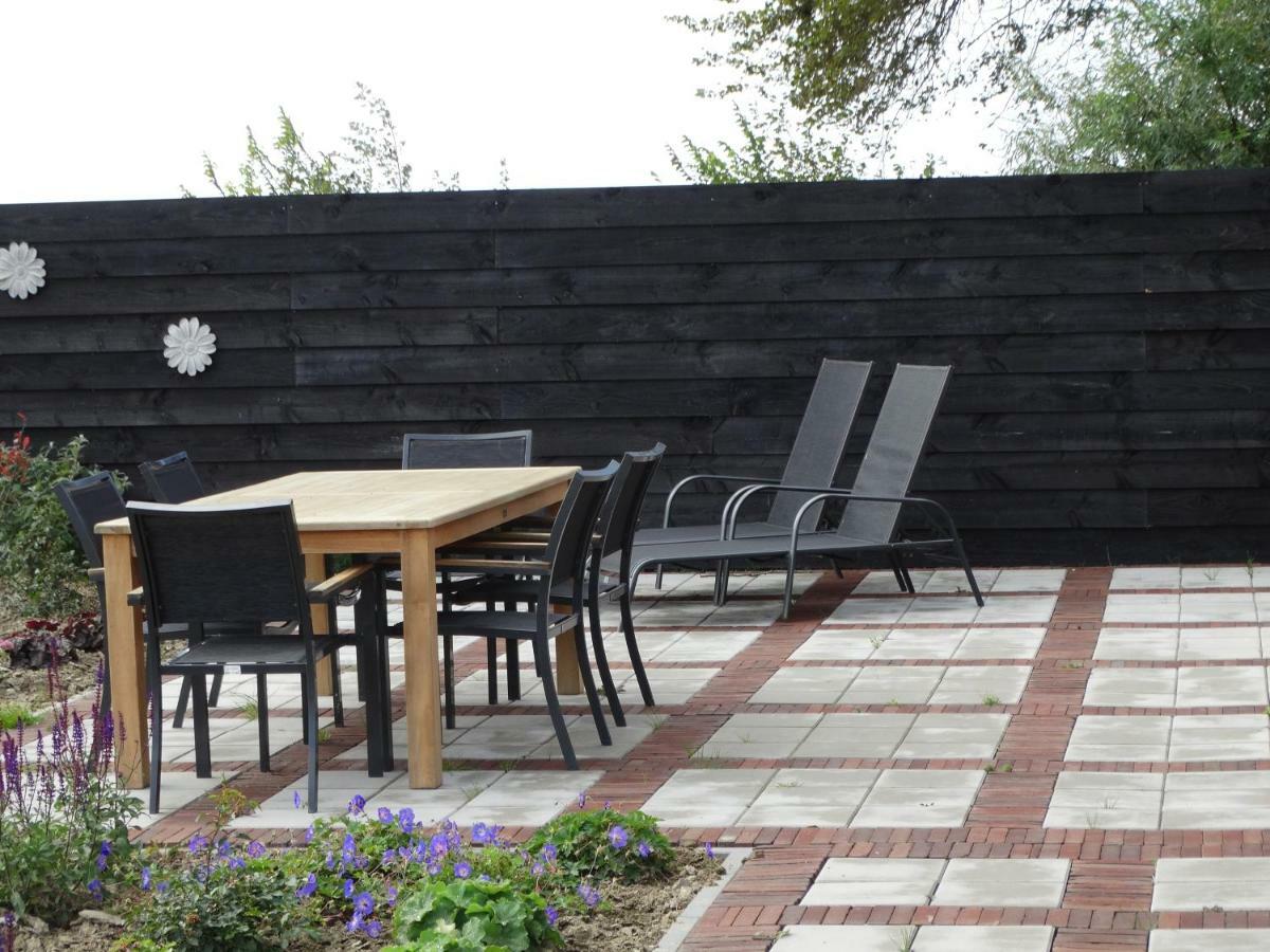 Holiday home Het Neerland